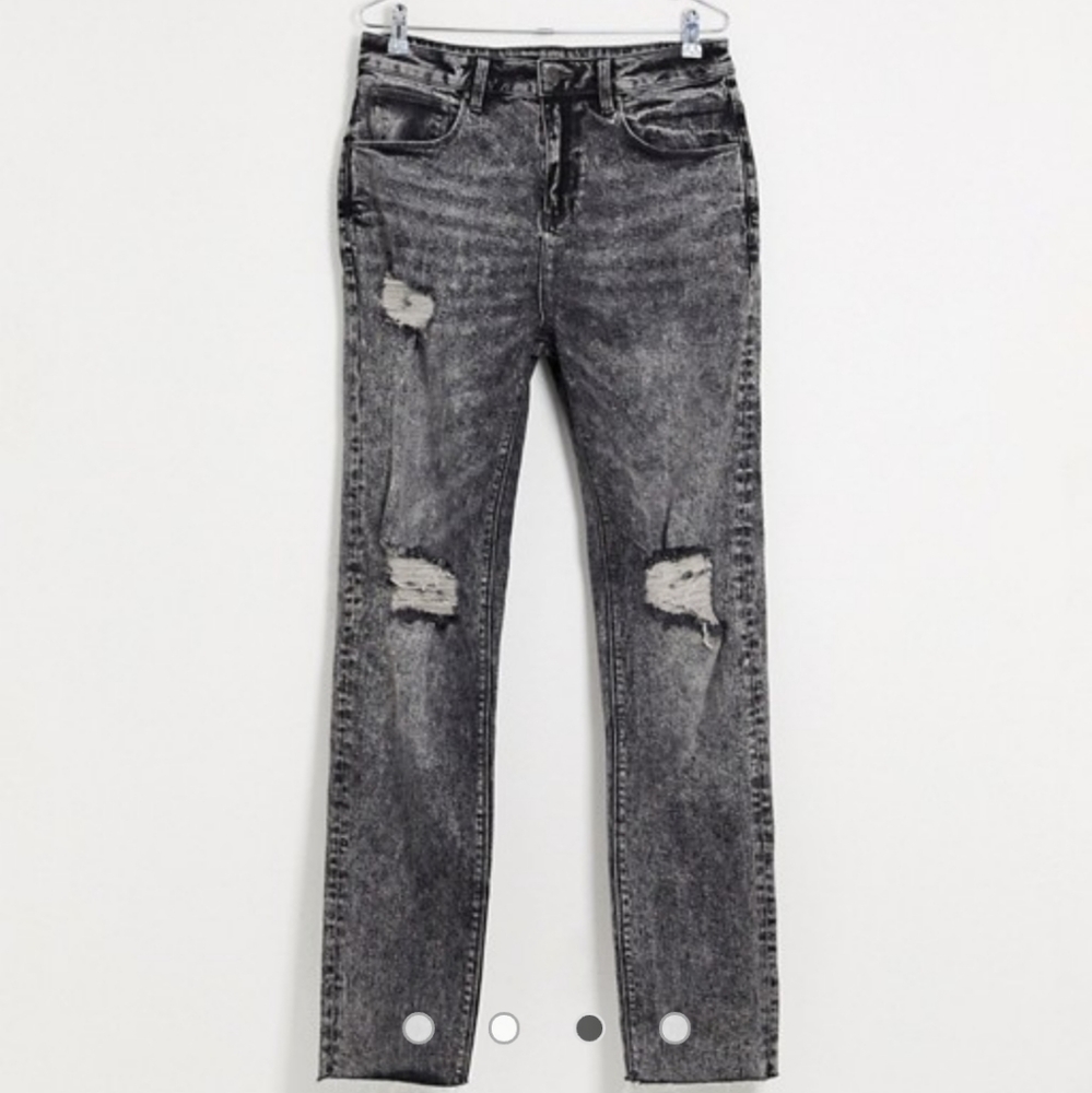 ASOS Tall men's ripped jeans 30x36 NWT